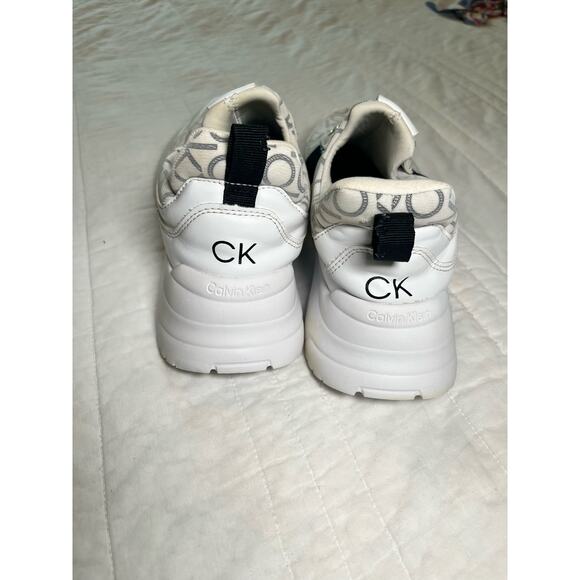 🌟3 for $35🌟 Calvin Klein Umika Sneakers, W Sz 9 Streetwear Shoe White/Black - Picture 3 of 6